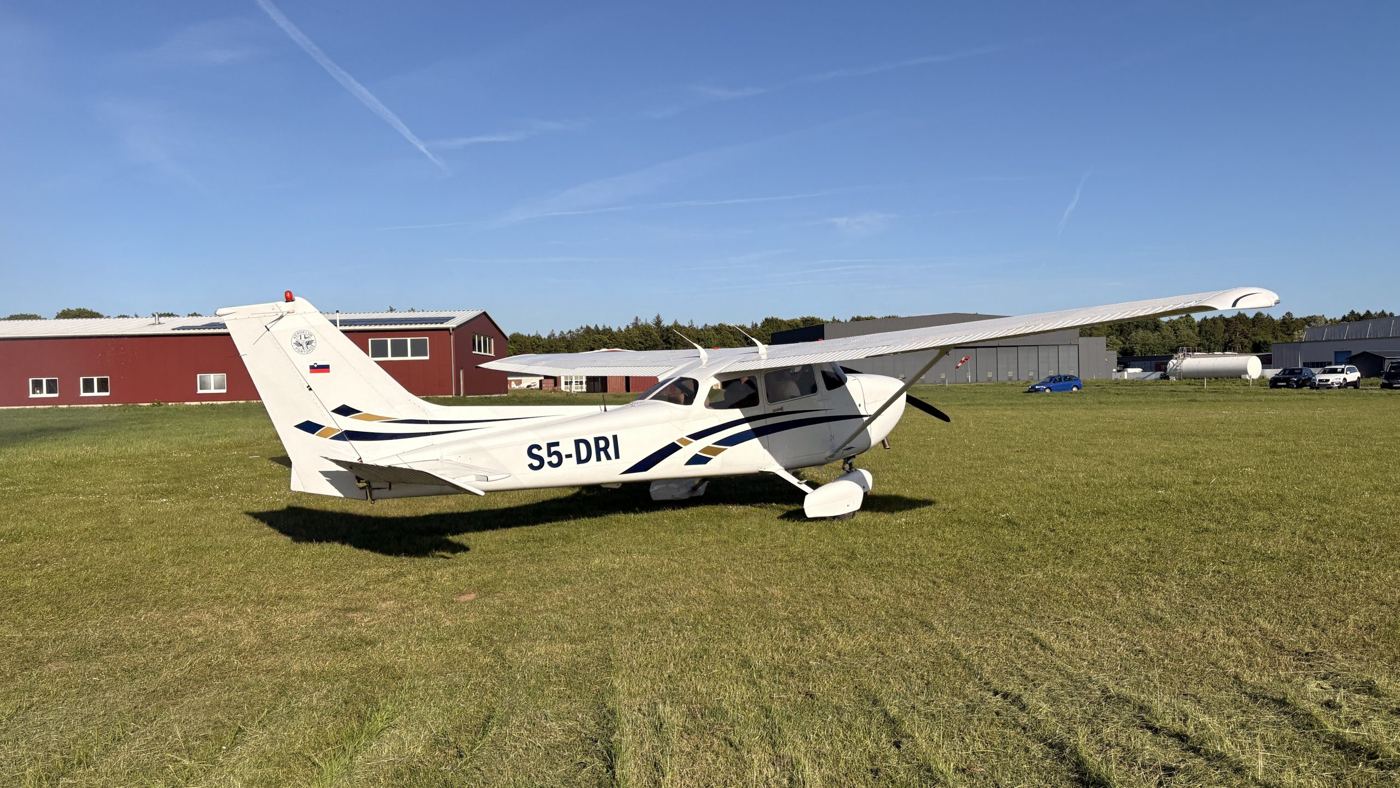 Cessna 172R S5-DRI